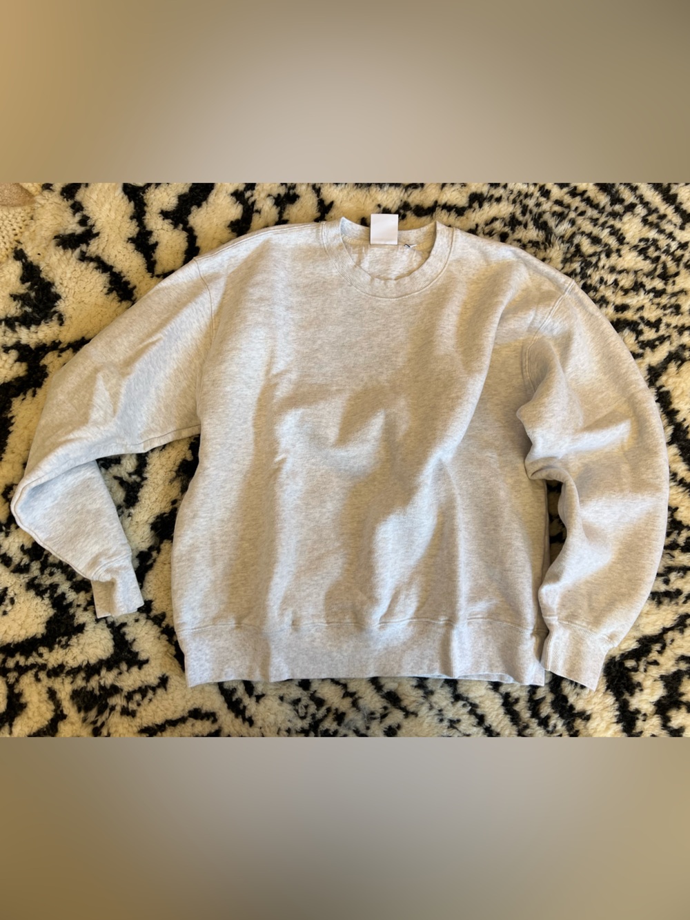 Aritzia Light Gray Crewneck Sweatshirt - L